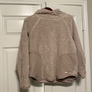 NWOT- never worn Nike Sherpa Sweatshirt